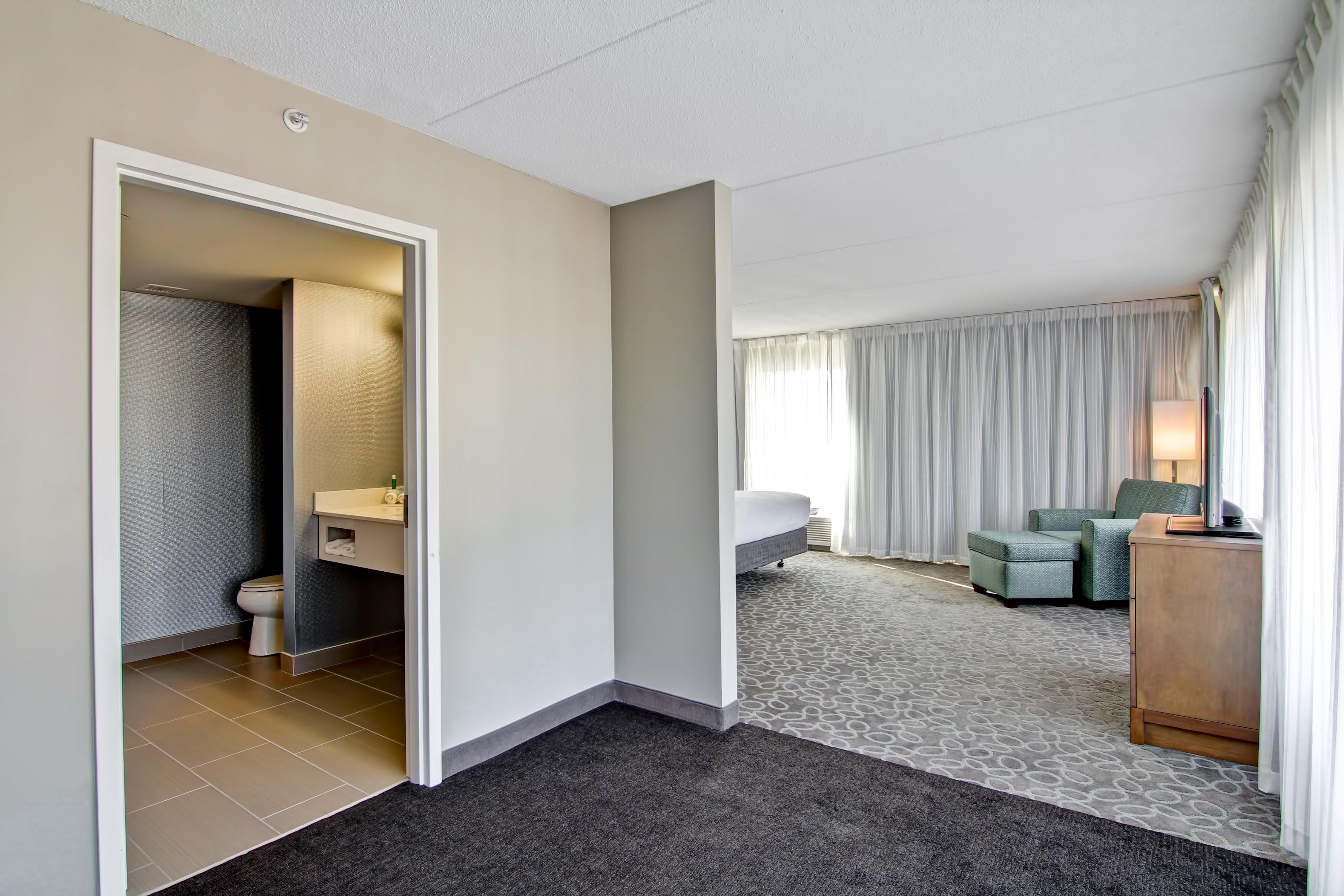 Holiday Inn Express & Suites Oshawa Downtown - Toronto Area By Ihg Buitenkant foto