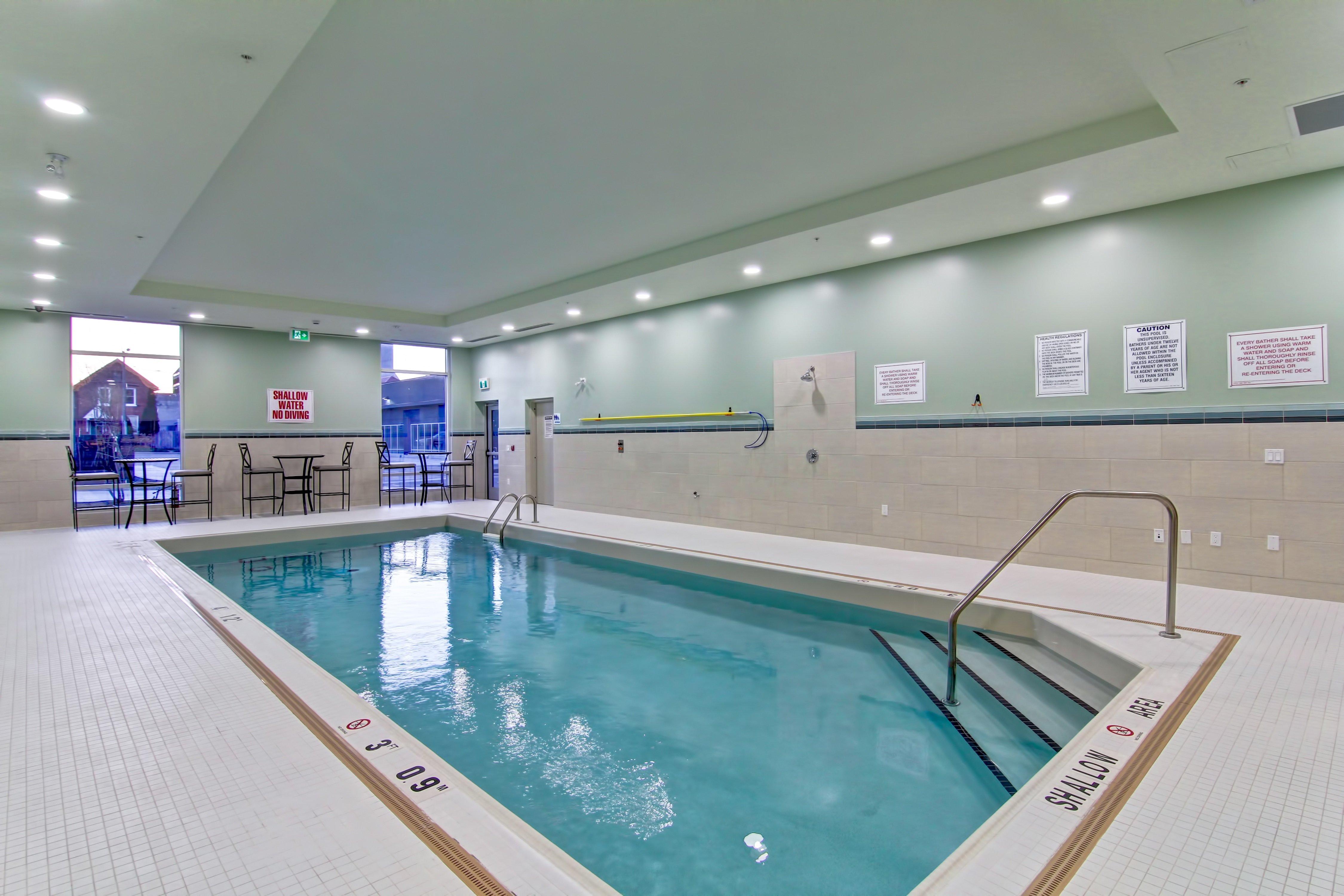 Holiday Inn Express & Suites Oshawa Downtown - Toronto Area By Ihg Buitenkant foto