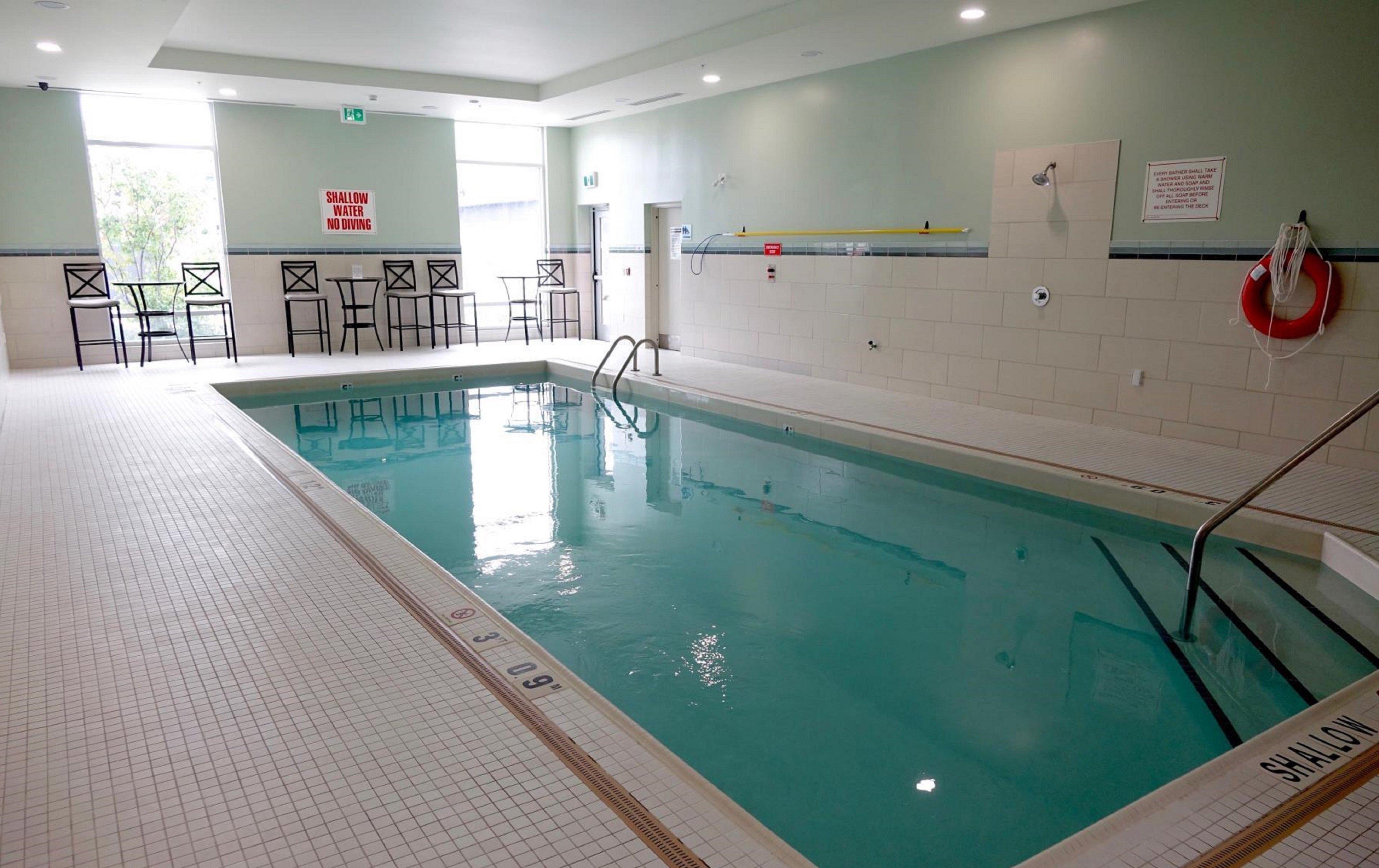 Holiday Inn Express & Suites Oshawa Downtown - Toronto Area By Ihg Buitenkant foto